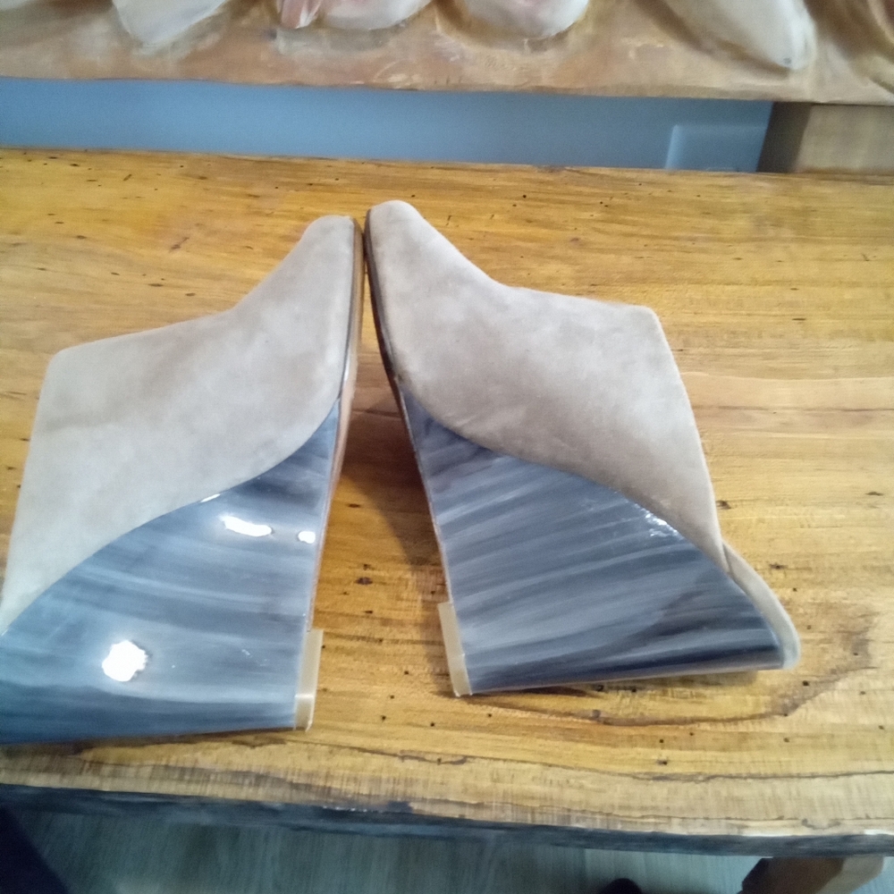 Coach Hollie Size 7.5 B Tan Suede 3.5" Wedge Heel platform Peep Toe - Picture 12 of 16